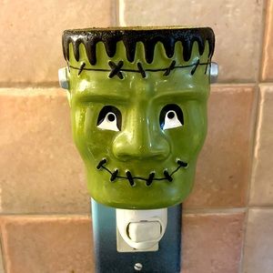 FRANKENSTEIN PLUG IN WAX WARMER & WAX